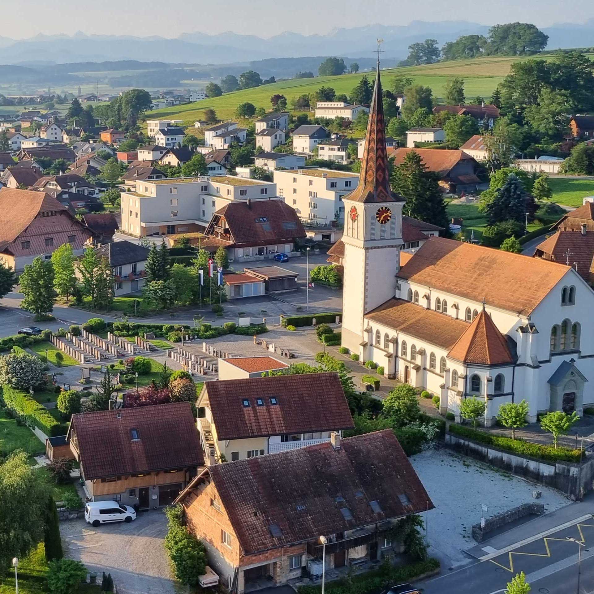 Luftbild-Gurmels-quadrat
